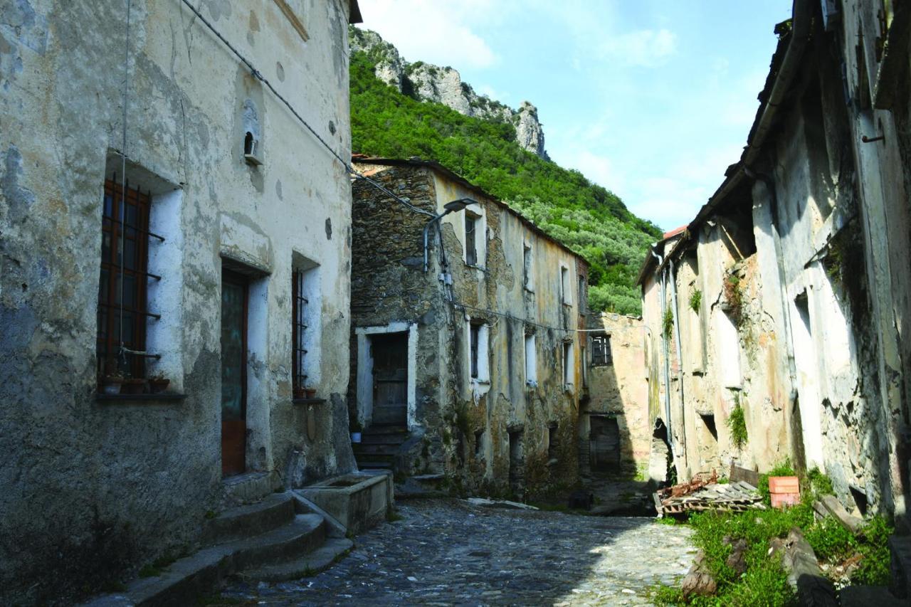 Agriturismo Nonnamelia Nasino Exteriér fotografie