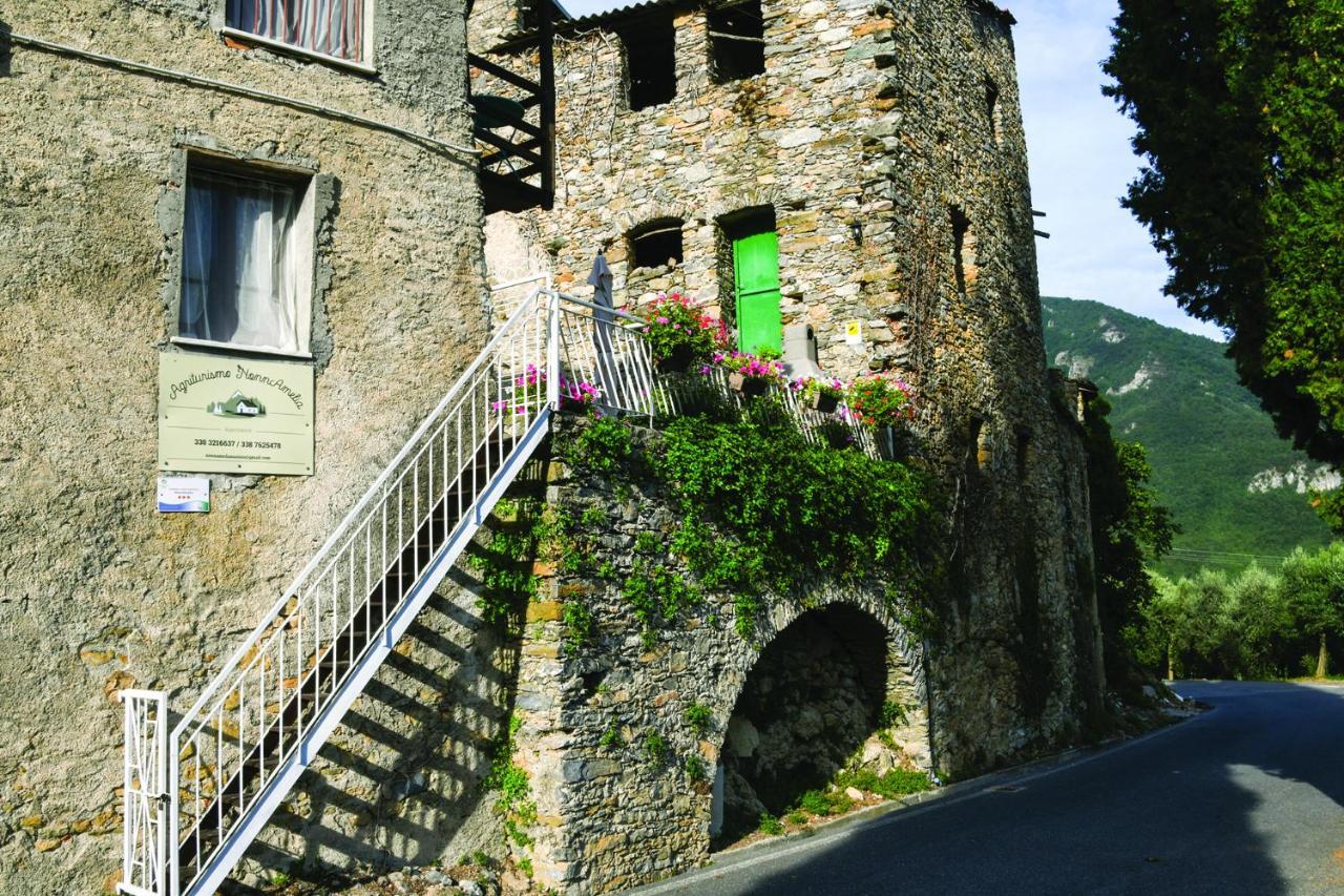 Agriturismo Nonnamelia Nasino Exteriér fotografie