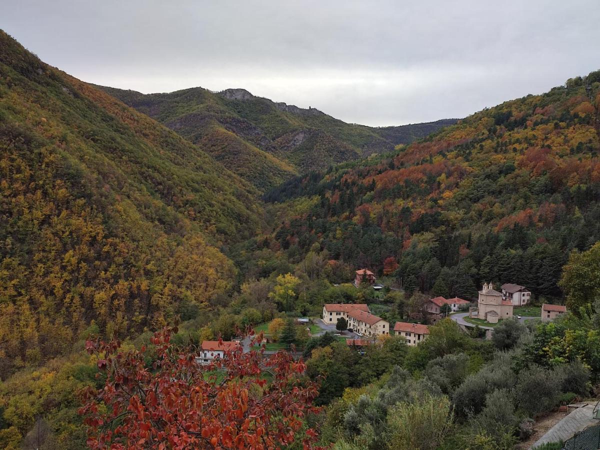 Agriturismo Nonnamelia Nasino Exteriér fotografie