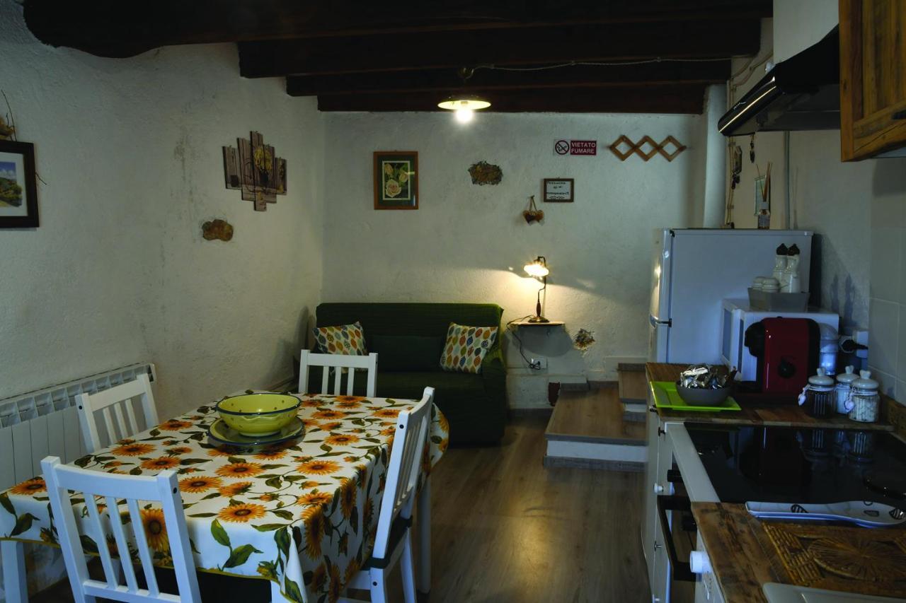 Agriturismo Nonnamelia Nasino Exteriér fotografie