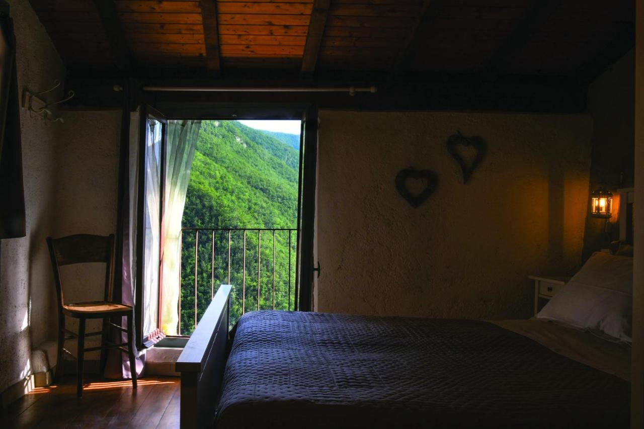 Agriturismo Nonnamelia Nasino Exteriér fotografie