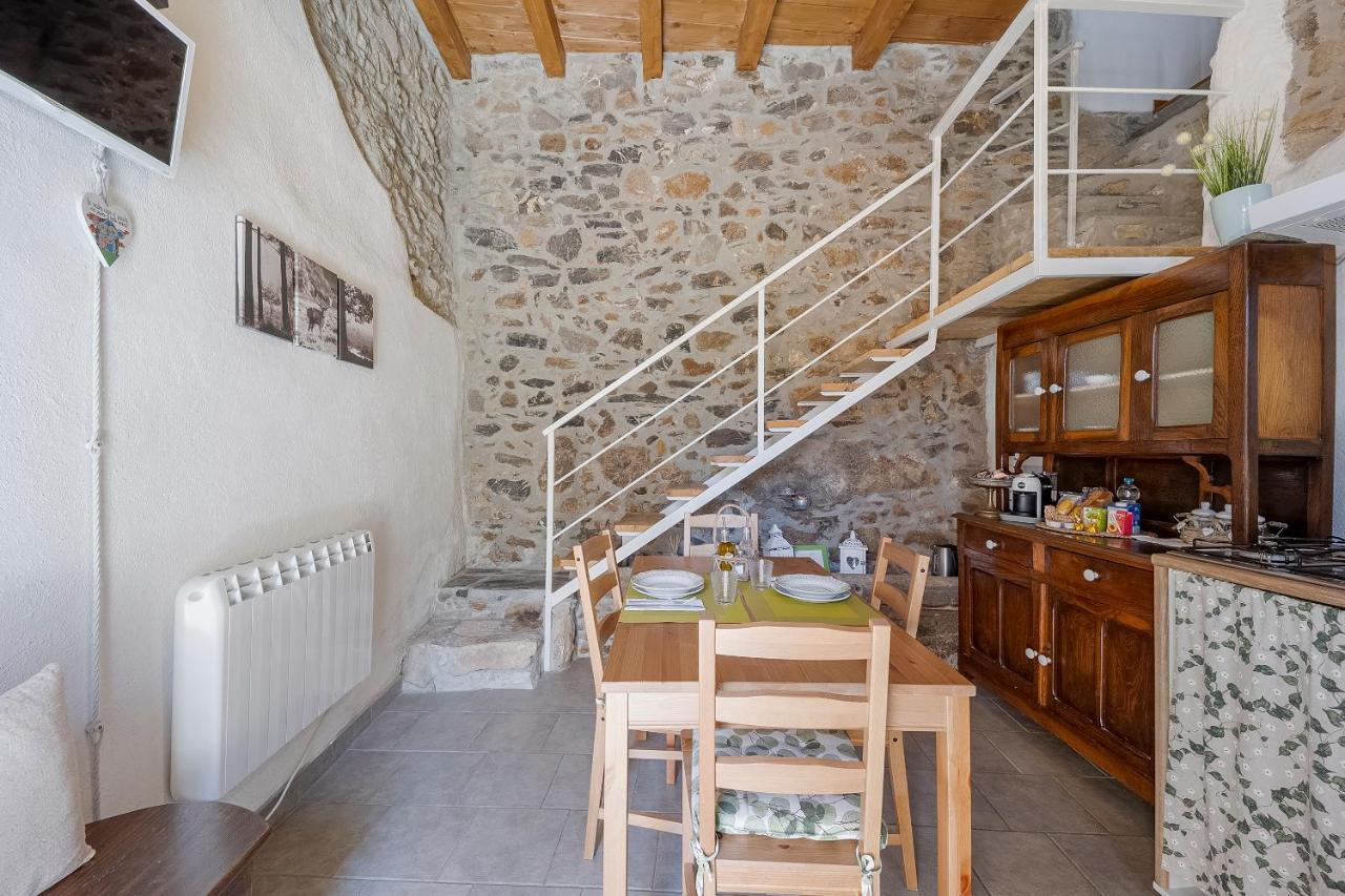 Agriturismo Nonnamelia Nasino Exteriér fotografie